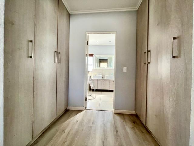 3 Bedroom Property for Sale in Bryanston Gauteng