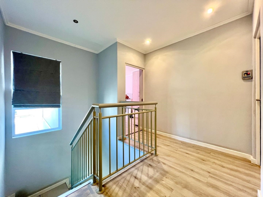 3 Bedroom Property for Sale in Bryanston Gauteng