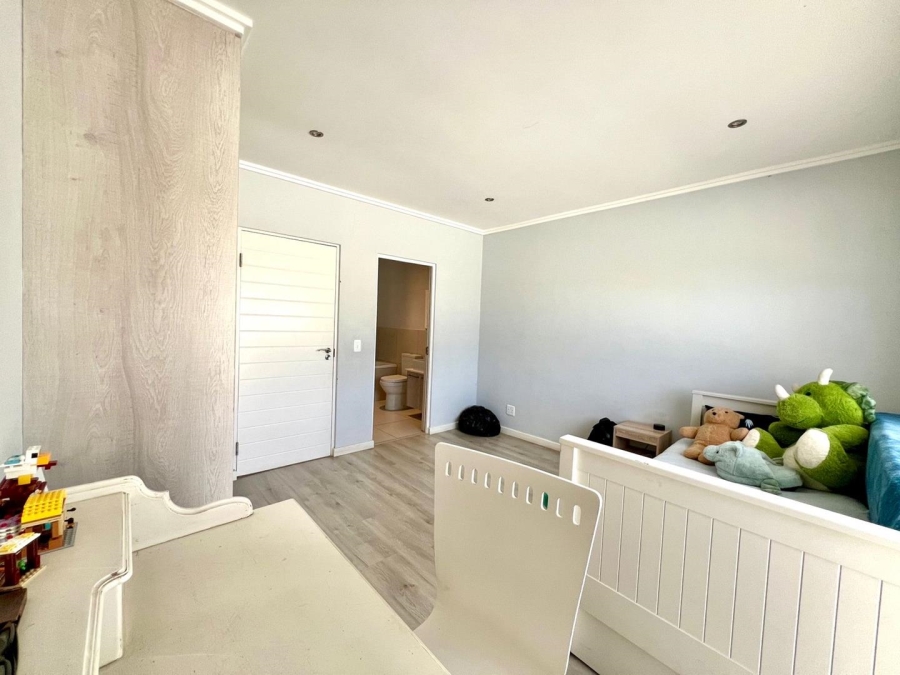 3 Bedroom Property for Sale in Bryanston Gauteng