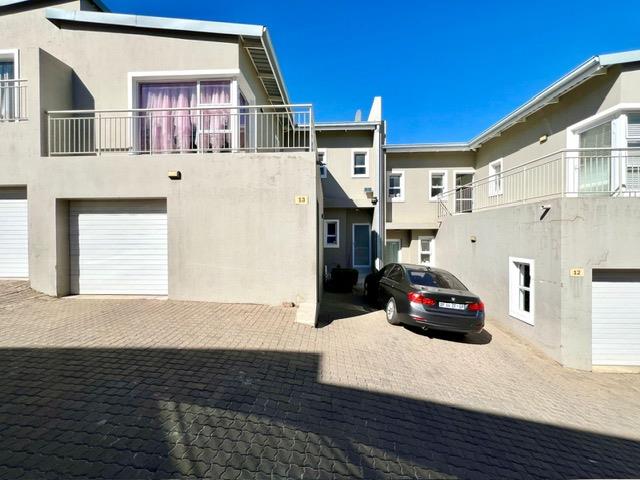 3 Bedroom Property for Sale in Bryanston Gauteng
