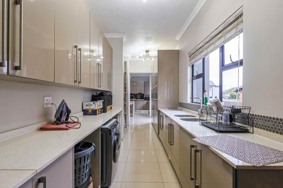 To Let 4 Bedroom Property for Rent in The Hills Game Reserve Estate Gauteng