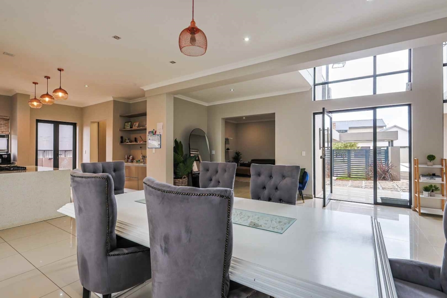 To Let 4 Bedroom Property for Rent in The Hills Game Reserve Estate Gauteng