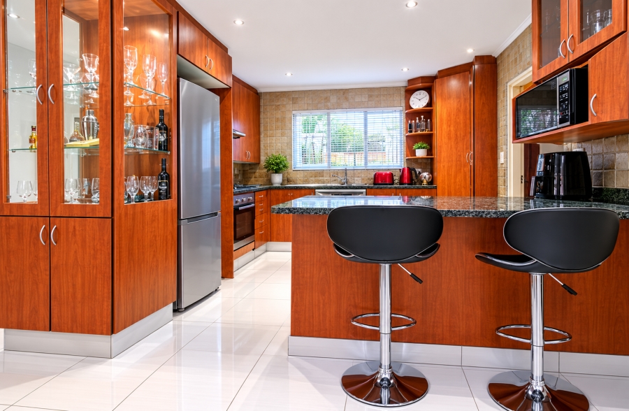 4 Bedroom Property for Sale in Strubensvallei Gauteng