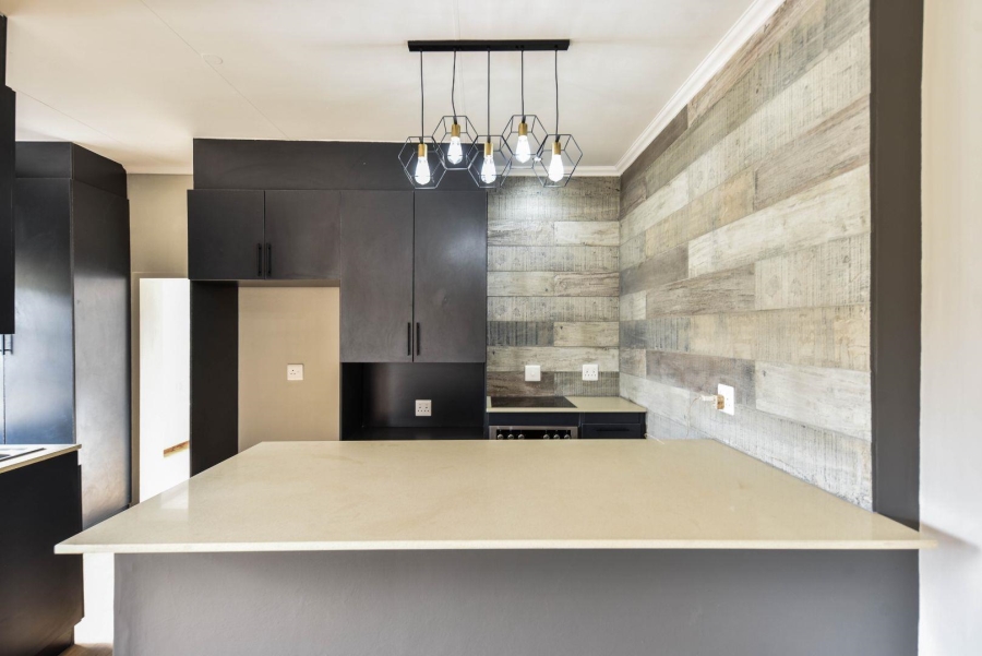 3 Bedroom Property for Sale in Villieria Gauteng