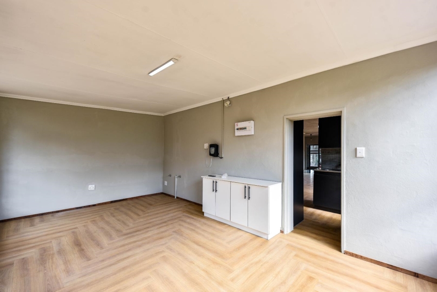 3 Bedroom Property for Sale in Villieria Gauteng