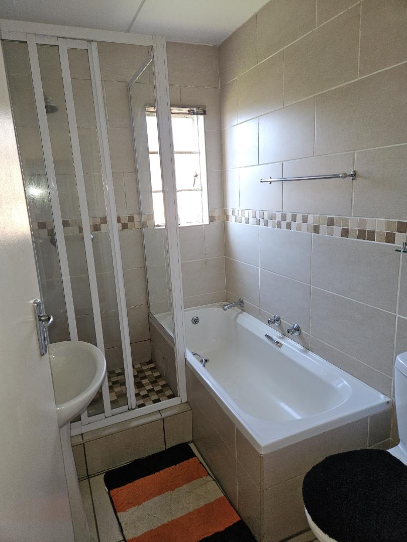 To Let 2 Bedroom Property for Rent in Terenure Gauteng