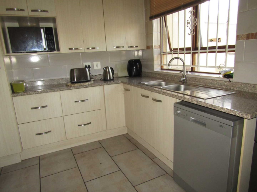 To Let 3 Bedroom Property for Rent in Benoni Central Gauteng