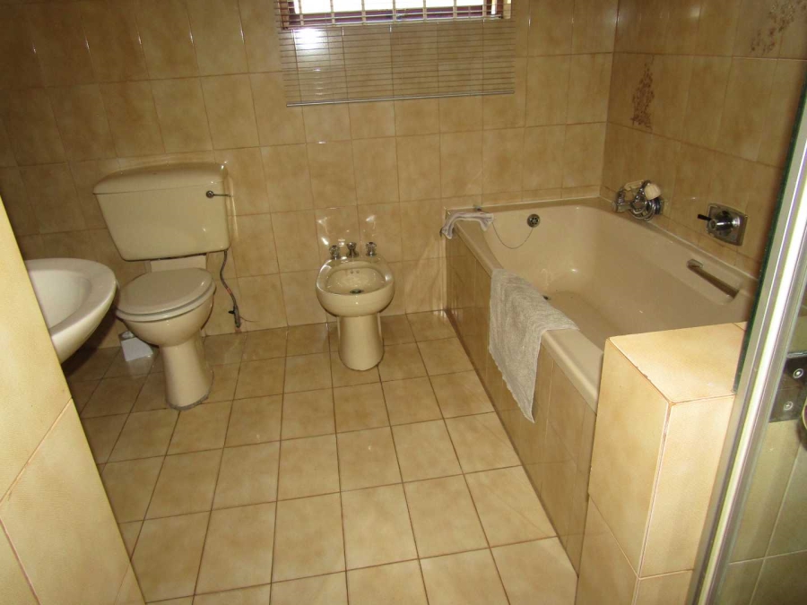 To Let 3 Bedroom Property for Rent in Benoni Central Gauteng