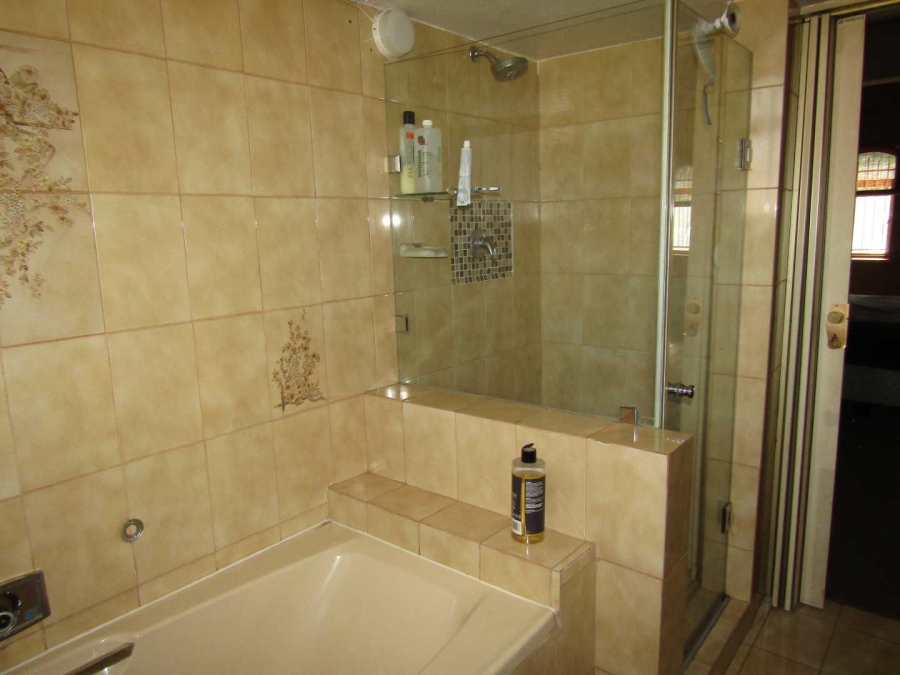 To Let 3 Bedroom Property for Rent in Benoni Central Gauteng