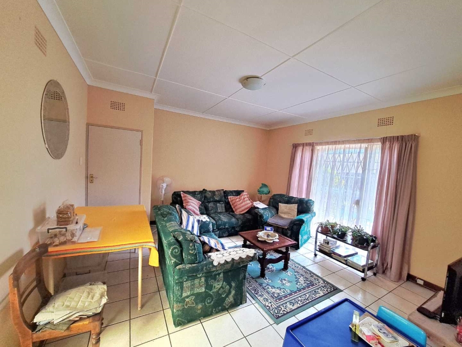 4 Bedroom Property for Sale in Cinderella Gauteng