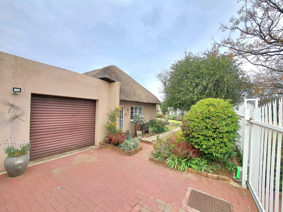 4 Bedroom Property for Sale in Cinderella Gauteng