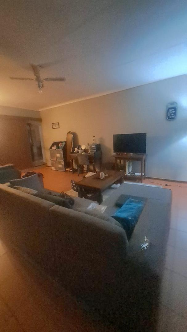 5 Bedroom Property for Sale in Wingate Park Gauteng