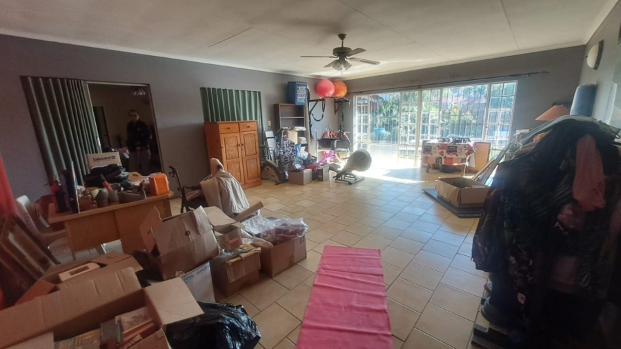 5 Bedroom Property for Sale in Wingate Park Gauteng
