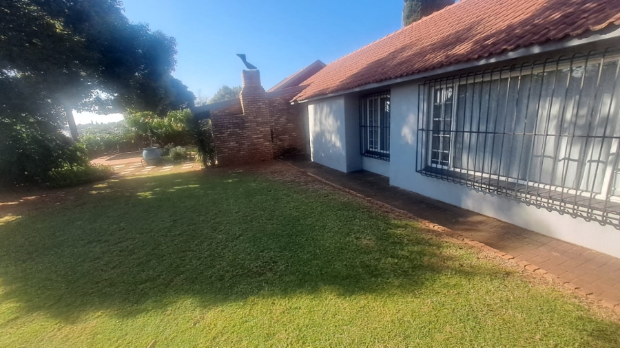 5 Bedroom Property for Sale in Wingate Park Gauteng