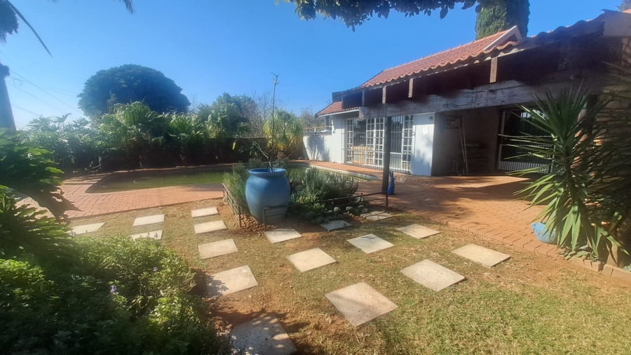 5 Bedroom Property for Sale in Wingate Park Gauteng