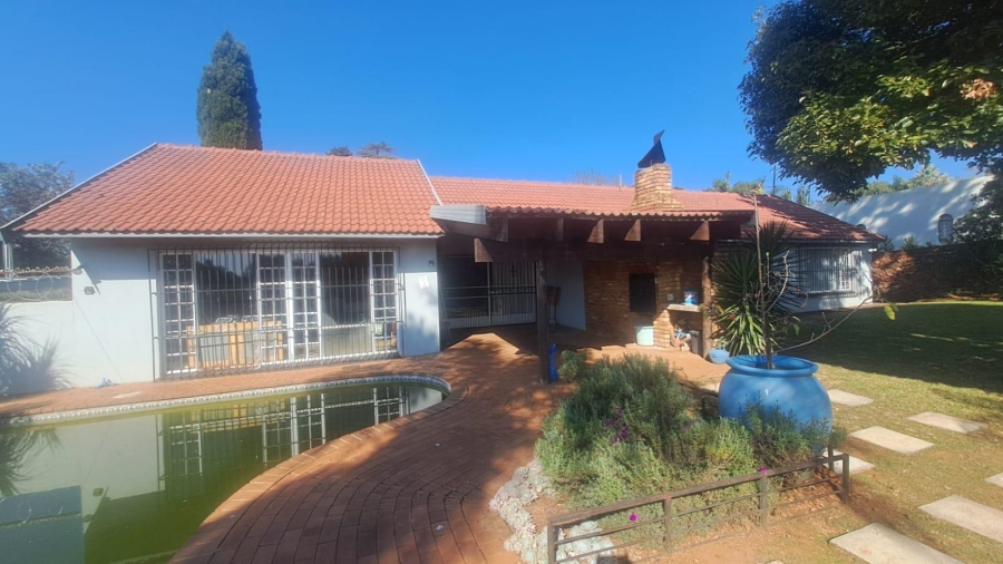 5 Bedroom Property for Sale in Wingate Park Gauteng