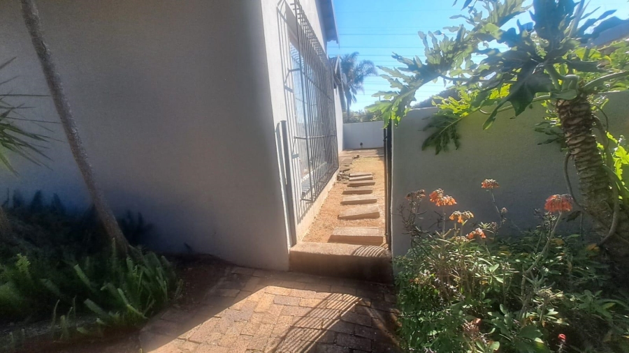 5 Bedroom Property for Sale in Wingate Park Gauteng