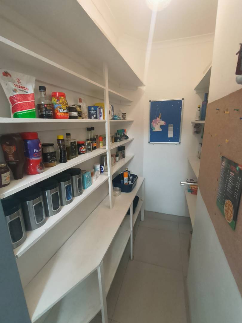 To Let 4 Bedroom Property for Rent in Erasmuskloof Gauteng