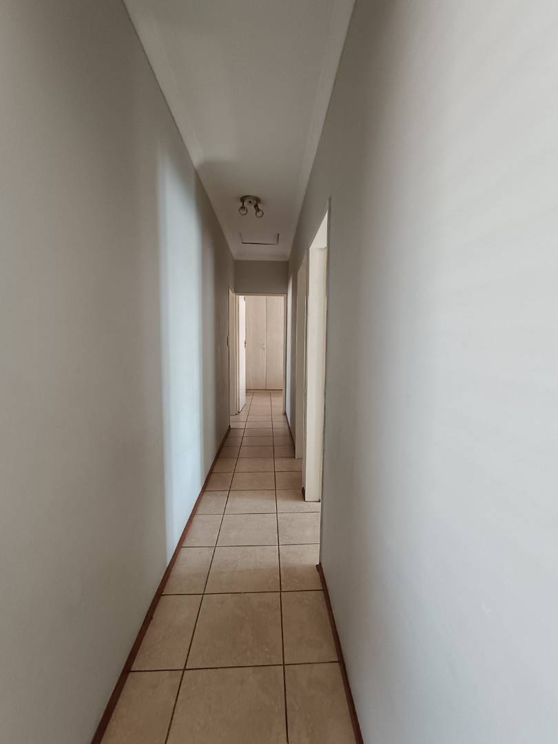 3 Bedroom Property for Sale in Glen Marais Gauteng