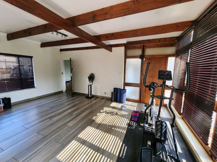 6 Bedroom Property for Sale in Villieria Gauteng