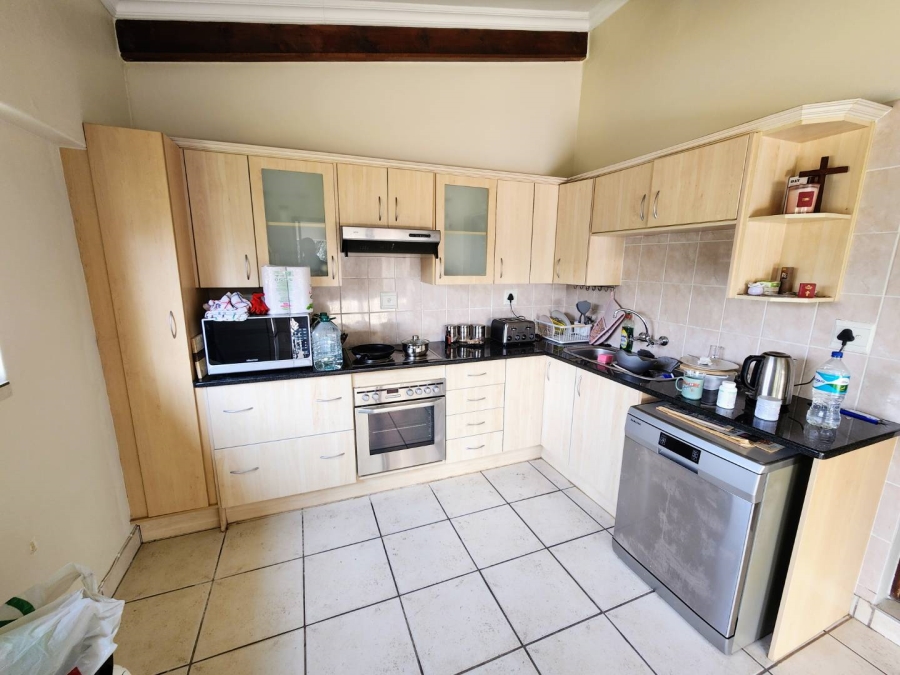 6 Bedroom Property for Sale in Villieria Gauteng