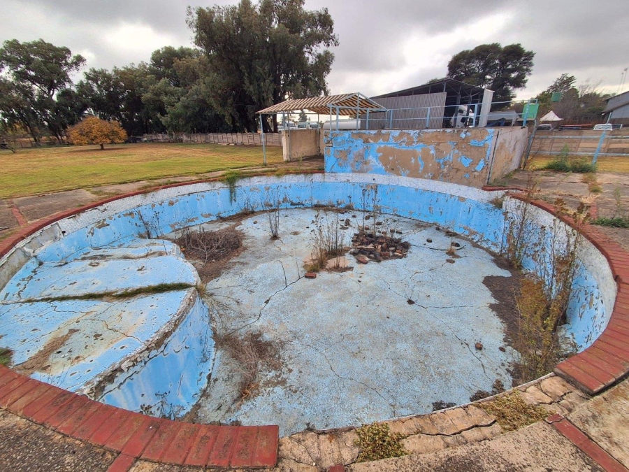 6 Bedroom Property for Sale in Meyerton Rural Gauteng