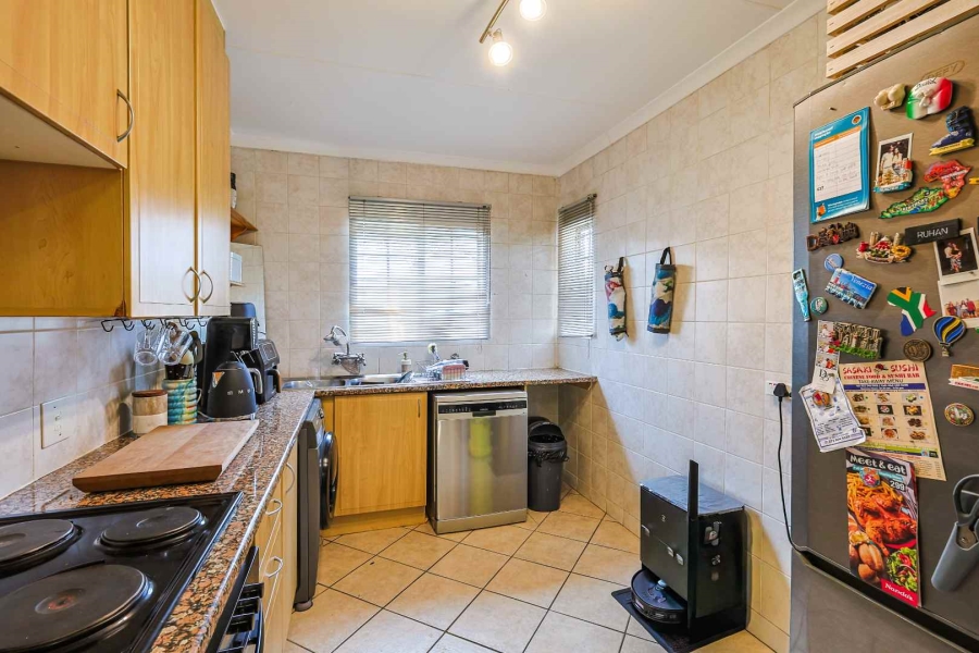 2 Bedroom Property for Sale in The Wilds Gauteng
