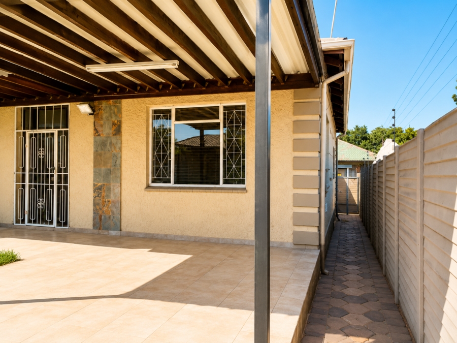 3 Bedroom Property for Sale in Florentia Gauteng