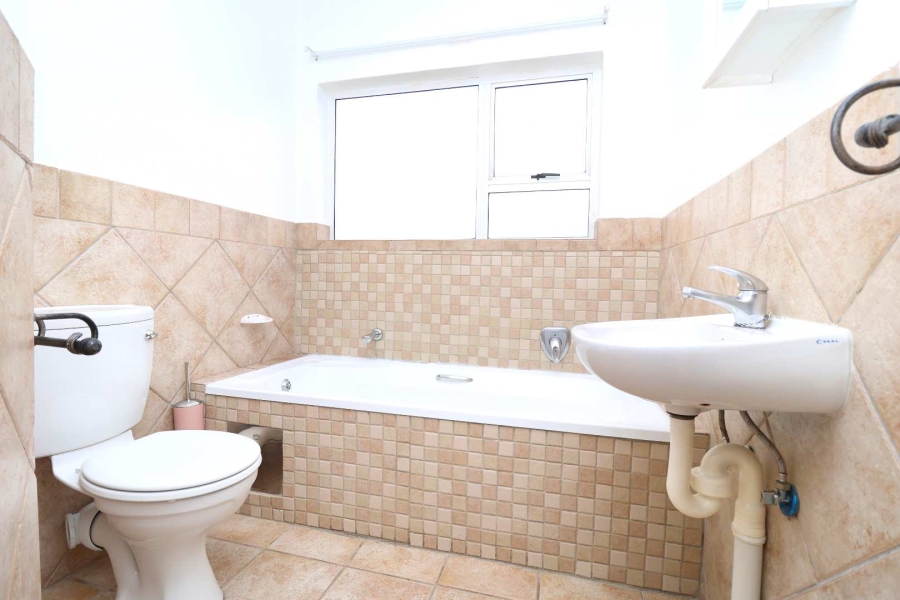 2 Bedroom Property for Sale in Craigavon Gauteng
