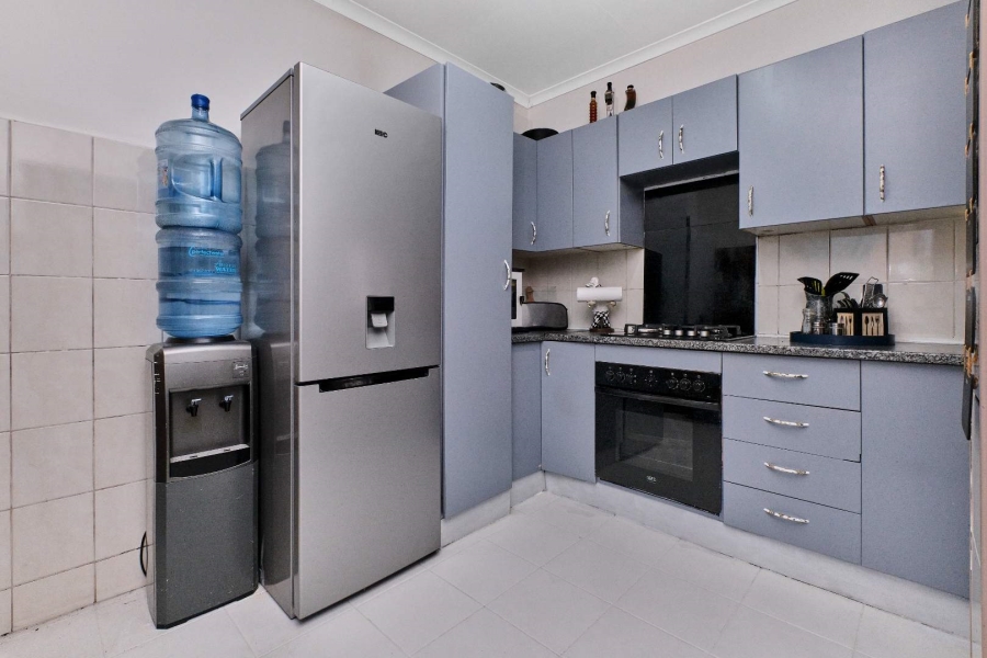 2 Bedroom Property for Sale in Radiokop Gauteng