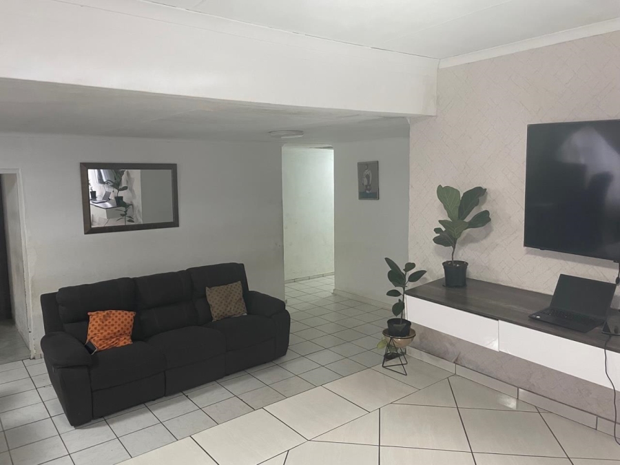 3 Bedroom Property for Sale in Bloubosrand Gauteng
