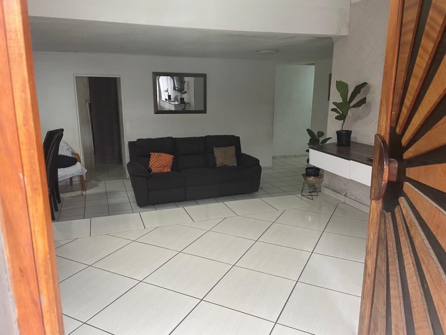 3 Bedroom Property for Sale in Bloubosrand Gauteng