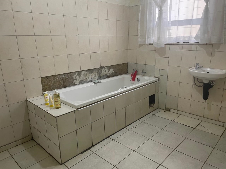 3 Bedroom Property for Sale in Bloubosrand Gauteng