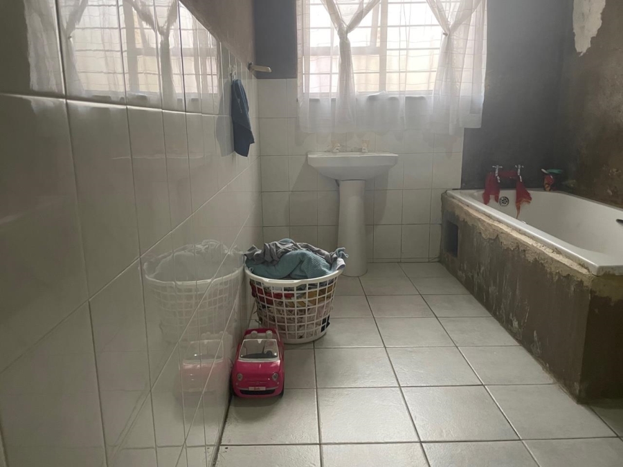 3 Bedroom Property for Sale in Bloubosrand Gauteng