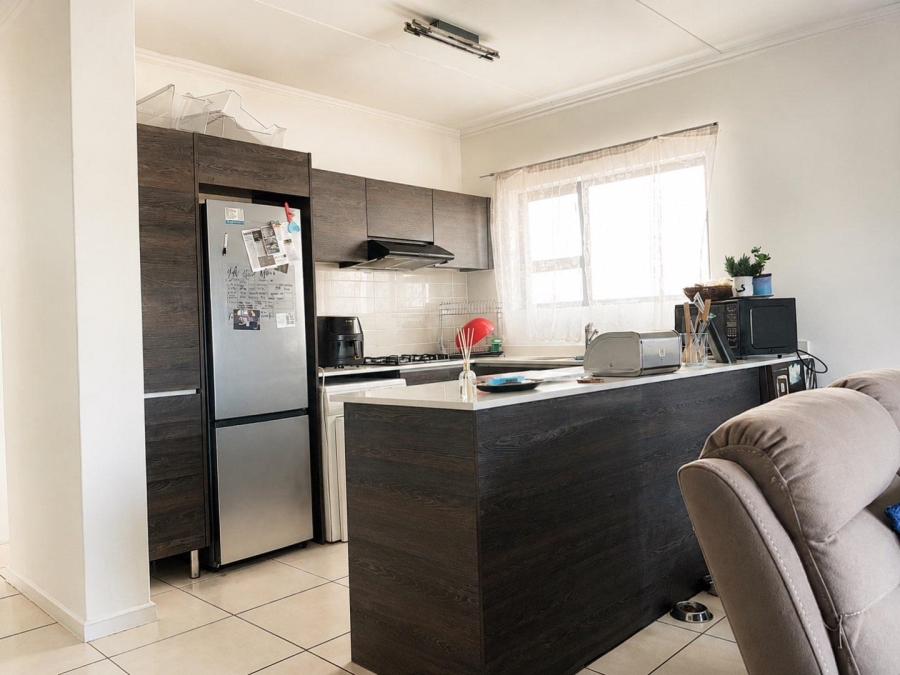 2 Bedroom Property for Sale in Olivedale Gauteng