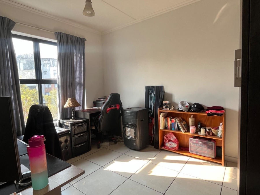 2 Bedroom Property for Sale in Olivedale Gauteng