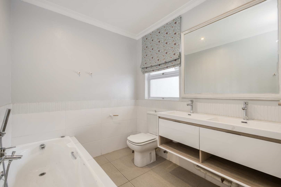 6 Bedroom Property for Sale in Dainfern Golf Estate Gauteng