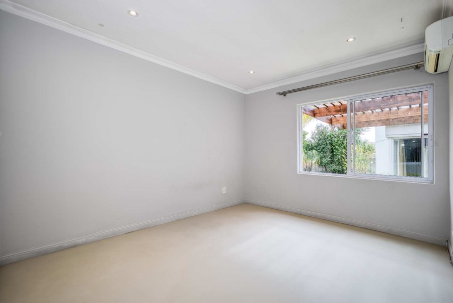 6 Bedroom Property for Sale in Dainfern Golf Estate Gauteng