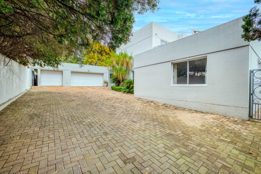 6 Bedroom Property for Sale in Dainfern Golf Estate Gauteng