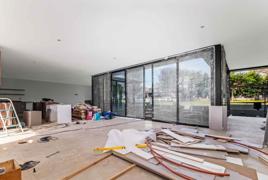 5 Bedroom Property for Sale in Copperleaf Estate Gauteng