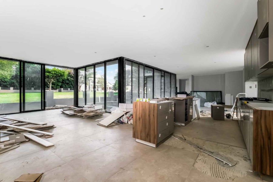 5 Bedroom Property for Sale in Copperleaf Estate Gauteng