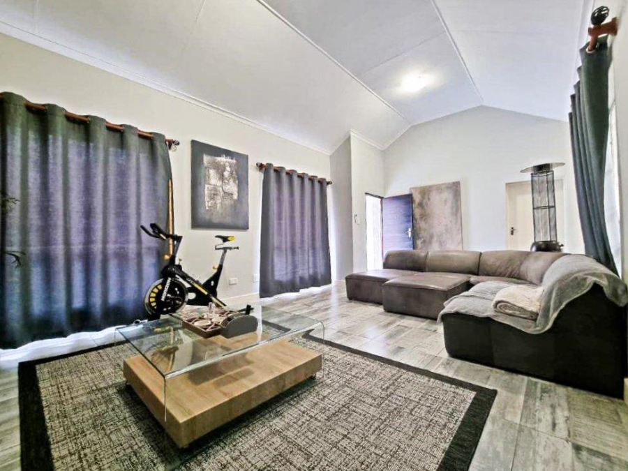 3 Bedroom Property for Sale in Olympus AH Gauteng