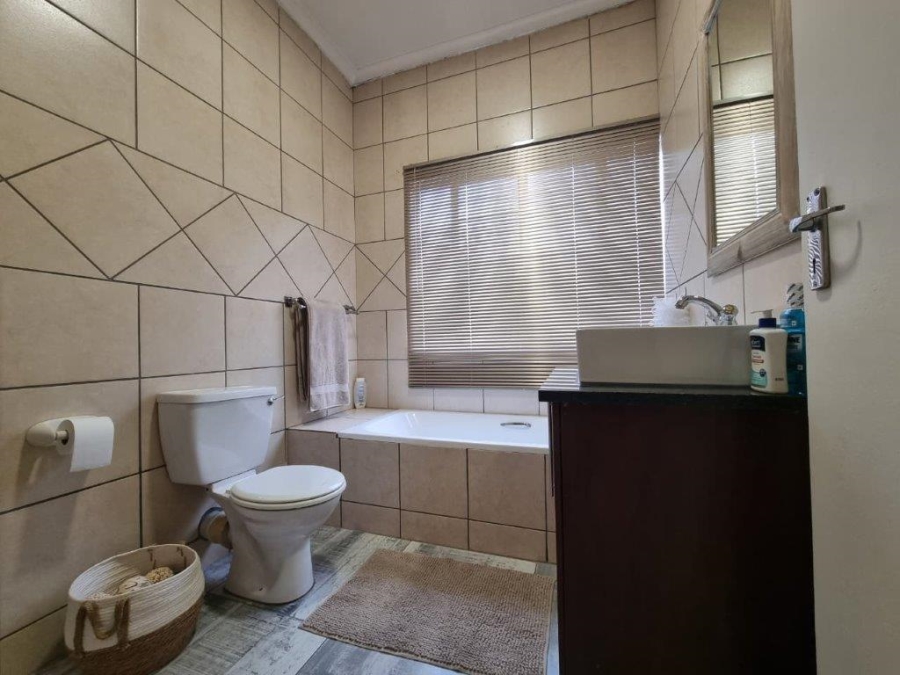 3 Bedroom Property for Sale in Olympus AH Gauteng