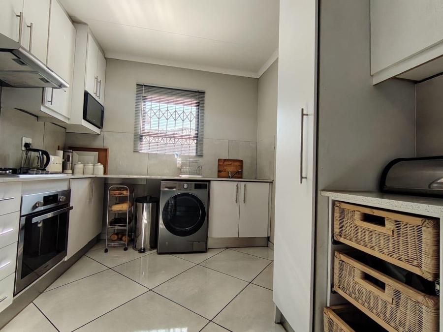 3 Bedroom Property for Sale in Mackenzie Park Gauteng