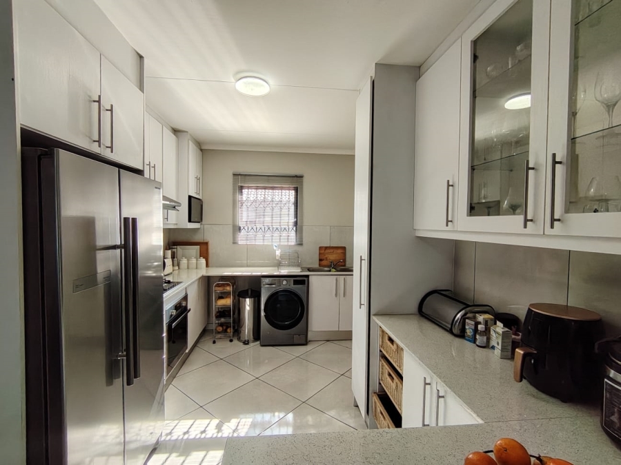 3 Bedroom Property for Sale in Mackenzie Park Gauteng