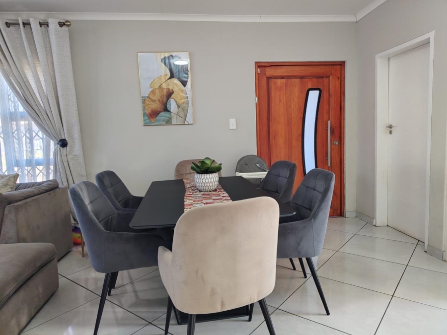 3 Bedroom Property for Sale in Mackenzie Park Gauteng