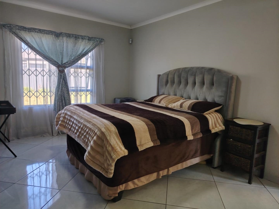 3 Bedroom Property for Sale in Mackenzie Park Gauteng