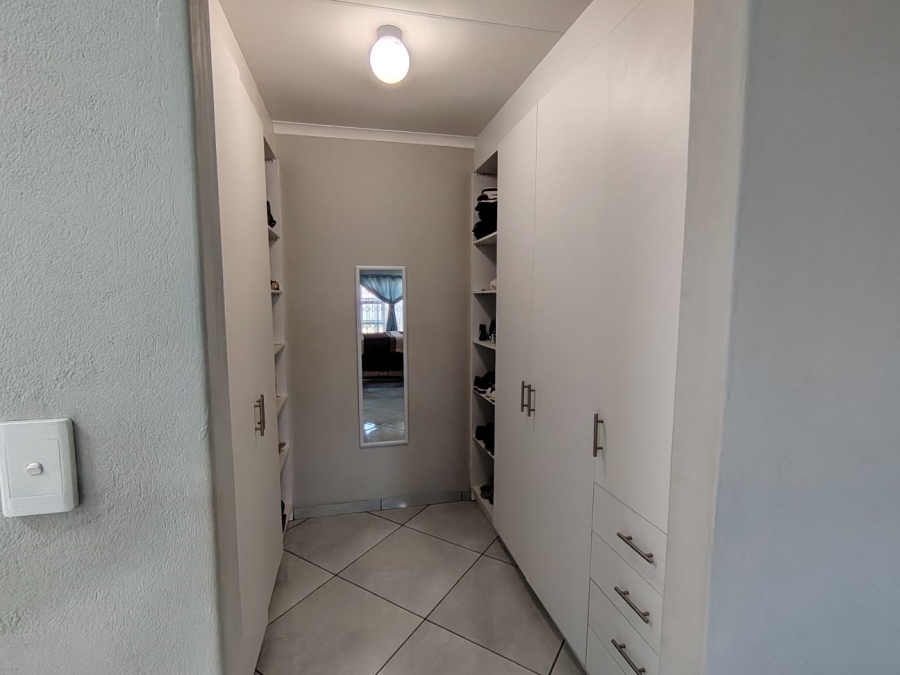 3 Bedroom Property for Sale in Mackenzie Park Gauteng