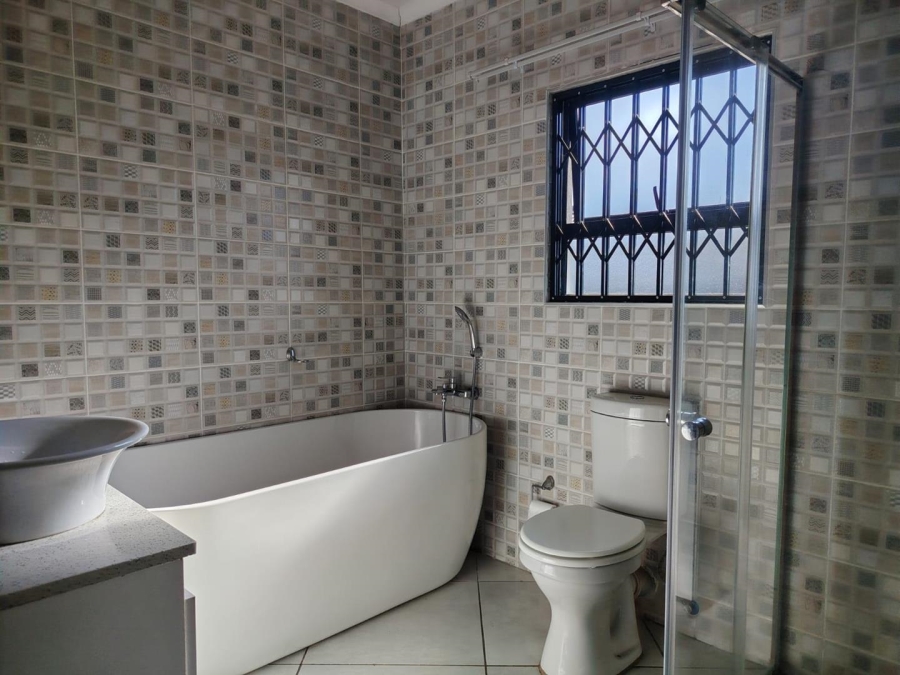 3 Bedroom Property for Sale in Mackenzie Park Gauteng