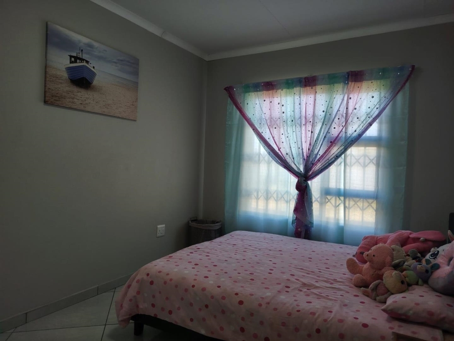 3 Bedroom Property for Sale in Mackenzie Park Gauteng